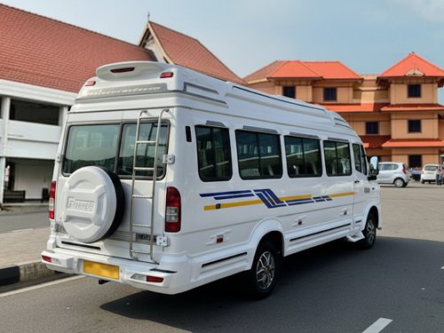 20 seater Tempo Traveller rate per km in Kerala